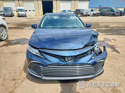 Piąte zdjęcie samochodu w środku: 2021 TOYOTA CAMRY LE VIN:4T1C11BK4MU028831 - miniatura
