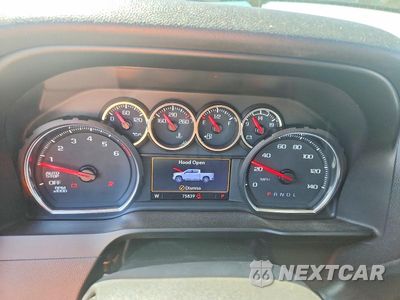 Zdjęcie 9 z 12 samochodu: 2021 CHEVROLET SILVERADO C1500 CUSTOM VIN:3GCPWBEK6MG292290 - miniatura