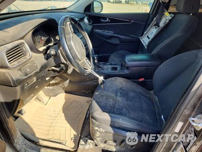 Zdjęcie 7 z 12 samochodu: 2020 KIA SORENTO LX VIN:5XYPG4A35LG652010 - miniatura