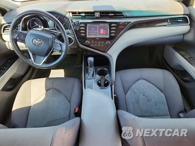 Zdjęcie 8 z 13 samochodu: 2020 TOYOTA CAMRY LE VIN:4T1C11AK5LU879701 - miniatura