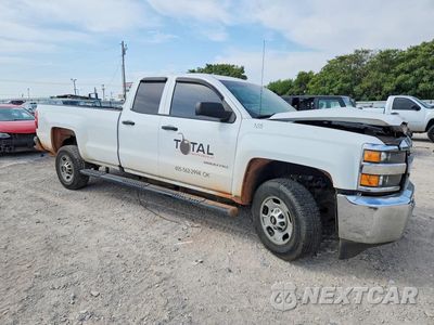 Czwarte zdjęcie samochodu z boku: 2018 CHEVROLET SILVERADO C2500 HEAVY DUTY VIN:1GC2CUEGXJZ280889 - miniatura