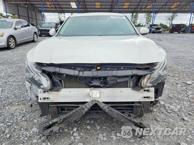 Piąte zdjęcie samochodu w środku: 2019 NISSAN ALTIMA S VIN:1N4BL4BV3KC137473 - miniatura