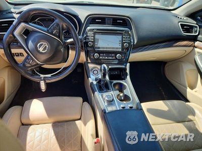 Zdjęcie 8 z 12 samochodu: 2017 NISSAN MAXIMA PLATINUM VIN:1N4AA6AP3HC387496 - miniatura