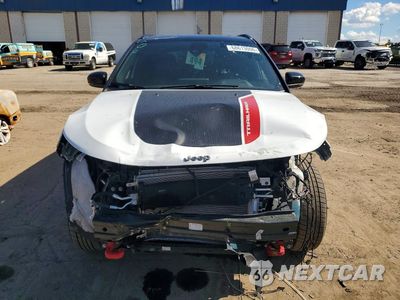 Piąte zdjęcie samochodu w środku: 2025 JEEP COMPASS TRAILHAWK VIN:3C4NJDDN2ST523641 - miniatura
