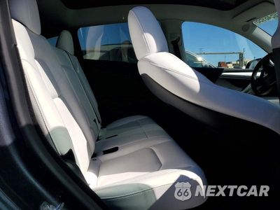 Zdjęcie 10 z 12 samochodu: 2023 TESLA MODEL Y VIN:7SAYGDEEXPA151711 - miniatura
