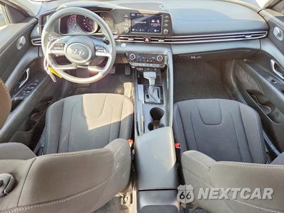 Zdjęcie 8 z 13 samochodu: 2022 HYUNDAI ELANTRA SEL VIN:KMHLM4AGXNU316120 - miniatura