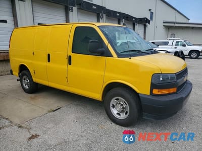Czwarte zdjęcie samochodu z boku: 2021 CHEVROLET EXPRESS G2500 VIN:1GCWGAFP5M1173805 - miniatura