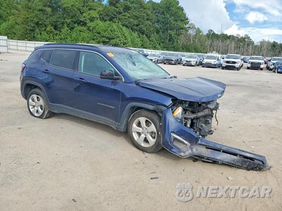 Czwarte zdjęcie samochodu z boku: 2019 JEEP COMPASS LATITUDE VIN:3C4NJCBB7KT685493 - miniatura
