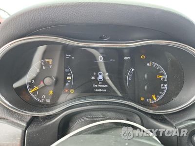 Zdjęcie 9 z 14 samochodu: 2018 JEEP GRAND CHEROKEE LAREDO VIN:1C4RJFAGXJC374845 - miniatura