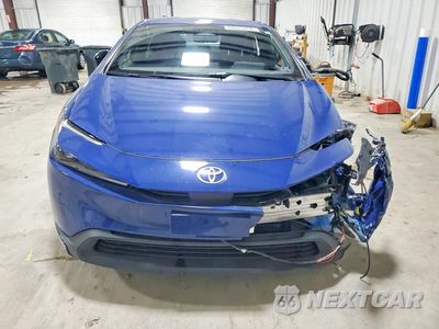 Piąte zdjęcie samochodu w środku: 2026 TOYOTA PRIUS LE VIN:JTDACAAU5T3067764 - miniatura