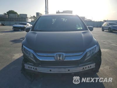Piąte zdjęcie samochodu w środku: 2019 HONDA ODYSSEY EXL VIN:5FNRL6H7XKB078051 - miniatura