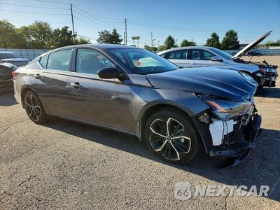 Czwarte zdjęcie samochodu z boku: 2025 NISSAN ALTIMA SR VIN:1N4BL4CV1SN311754 - miniatura
