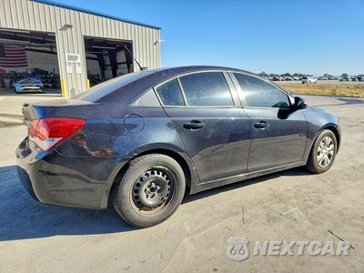 Trzecie zdjęcie samochodu z tyłu: 2013 CHEVROLET CRUZE LS VIN:1G1PA5SG9D7329143 - miniatura