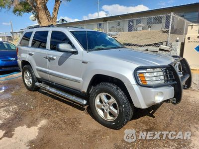 Czwarte zdjęcie samochodu z boku: 2005 JEEP GRAND CHEROKEE LIMITED VIN:1J8HR58255C640778 - miniatura