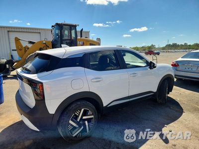 Trzecie zdjęcie samochodu z tyłu: 2025 NISSAN KICKS SV VIN:3N8AP6CA8SL308437 - miniatura