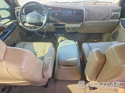 Zdjęcie 8 z 12 samochodu: 2005 FORD F350 SRW SUPER DUTY VIN:1FTWW31PX5EA46399 - miniatura