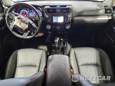 Zdjęcie 8 z 12 samochodu: 2019 TOYOTA 4RUNNER VIN:JTEBU5JR1K5678815 - miniatura