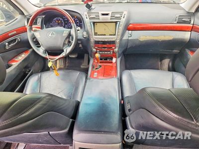 Zdjęcie 8 z 12 samochodu: 2008 LEXUS LS 460 VIN:JTHBL46F985059659 - miniatura