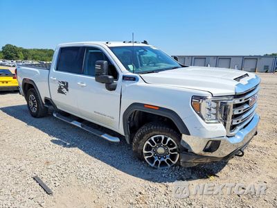 Czwarte zdjęcie samochodu z boku: 2022 GMC SIERRA K2500 SLE VIN:1GT49ME78NF335936 - miniatura