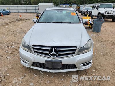 Piąte zdjęcie samochodu w środku: 2012 MERCEDES-BENZ C 300 4MATIC VIN:WDDGF8BB2CF922125 - miniatura