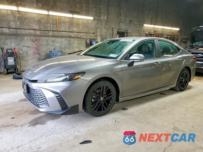2025 TOYOTA CAMRY SE 4T1DAACK4SU540086 - główne zdjęcie licytacji z USA - miniatura