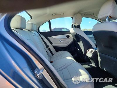 Zdjęcie 10 z 12 samochodu: 2015 MERCEDES-BENZ C 300 4MATIC VIN:55SWF4KB8FU036042 - miniatura