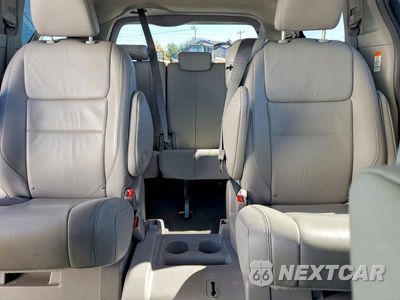 Zdjęcie 10 z 14 samochodu: 2016 TOYOTA SIENNA XLE 8-PASSENGER VIN:5TDYK3DC4GS703661 - miniatura