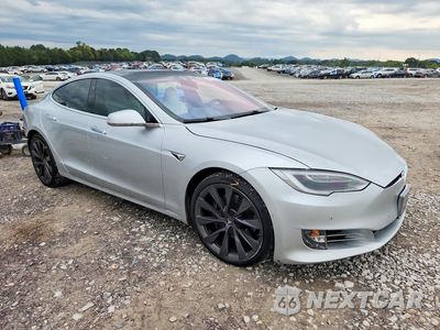 Czwarte zdjęcie samochodu z boku: 2018 TESLA MODEL S VIN:5YJSA1E23JF261325 - miniatura