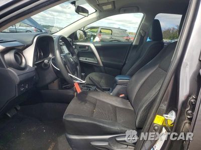 Zdjęcie 7 z 13 samochodu: 2016 TOYOTA RAV4 LE VIN:JTMBFREV9GJ073808 - miniatura