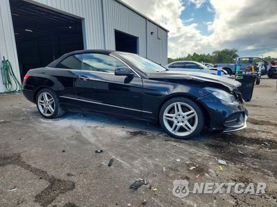 Czwarte zdjęcie samochodu z boku: 2013 MERCEDES-BENZ E 350 VIN:WDDKK5KFXDF208638 - miniatura