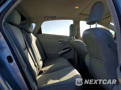 Zdjęcie 10 z 13 samochodu: 2015 TOYOTA PRIUS FOUR VIN:JTDKN3DU6F1963433 - miniatura