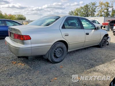 Trzecie zdjęcie samochodu z tyłu: 2000 TOYOTA CAMRY CE VIN:4T1BG22K7YU001919 - miniatura