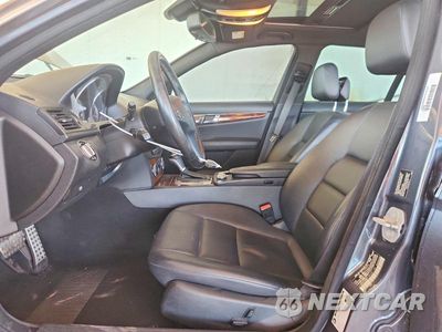 Zdjęcie 7 z 12 samochodu: 2010 MERCEDES-BENZ C 300 VIN:WDDGF5EB7AR087144 - miniatura