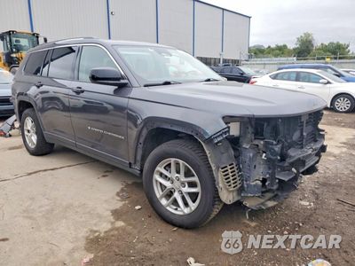 Czwarte zdjęcie samochodu z boku: 2023 JEEP GRAND CHEROKEE L LAREDO VIN:1C4RJJAG0P8867058 - miniatura