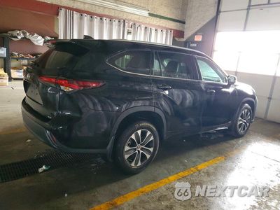 Trzecie zdjęcie samochodu z tyłu: 2026 TOYOTA HIGHLANDER HYBRID XLE VIN:5TDKBRCH3TS698291 - miniatura