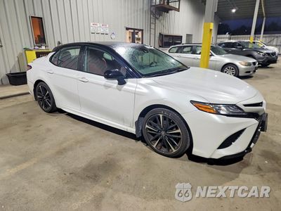 Czwarte zdjęcie samochodu z boku: 2019 TOYOTA CAMRY XSE VIN:4T1B61HK2KU244663 - miniatura