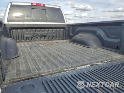 Zdjęcie 10 z 14 samochodu: 2014 RAM 3500 SLT VIN:3C63R3LJ9EG283372 - miniatura