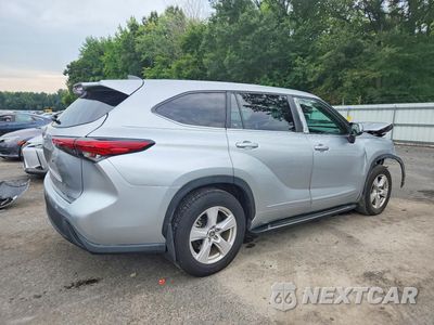 Trzecie zdjęcie samochodu z tyłu: 2023 TOYOTA HIGHLANDER LE VIN:5TDKDRAH4PS502457 - miniatura