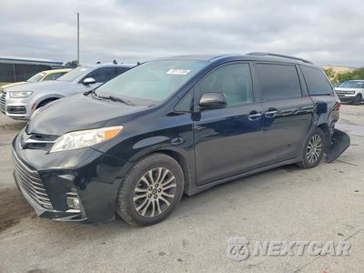 2019 TOYOTA SIENNA XLE 8-PASSENGER 5TDYZ3DC8KS975277 - główne zdjęcie licytacji z USA - miniatura