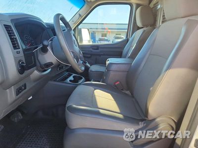 Zdjęcie 7 z 13 samochodu: 2019 NISSAN NV 2500 HD SV VIN:1N6BF0KY7KN806771 - miniatura