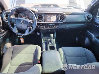 Zdjęcie 8 z 12 samochodu: 2017 TOYOTA TACOMA TRD SPORT VIN:3TMCZ5AN0HM121274 - miniatura