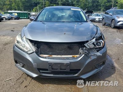 Piąte zdjęcie samochodu w środku: 2018 NISSAN ALTIMA 2.5 SV VIN:1N4AL3AP6JC250146 - miniatura