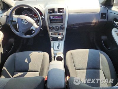 Zdjęcie 8 z 12 samochodu: 2010 TOYOTA COROLLA S VIN:1NXBU4EE5AZ267844 - miniatura