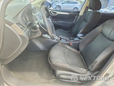 Zdjęcie 7 z 12 samochodu: 2014 NISSAN SENTRA SR VIN:3N1AB7AP6EY237319 - miniatura