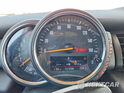 Zdjęcie 9 z 13 samochodu: 2016 MINI COOPER VIN:WMWXU1C51G2E16461 - miniatura