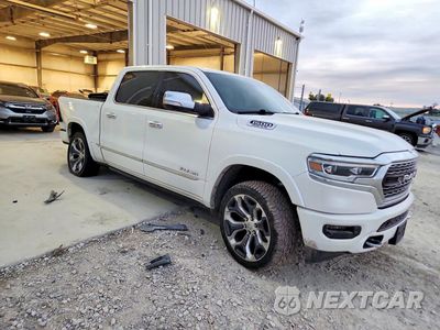 Czwarte zdjęcie samochodu z boku: 2020 RAM 1500 LIMITED VIN:1C6SRFHT8LN301145 - miniatura