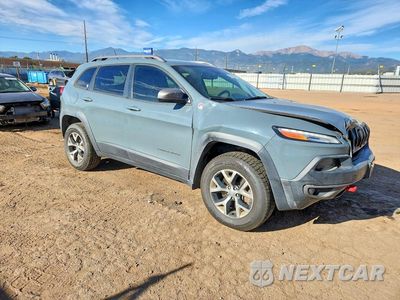 Czwarte zdjęcie samochodu z boku: 2015 JEEP CHEROKEE TRAILHAWK VIN:1C4PJMBS4FW522279 - miniatura
