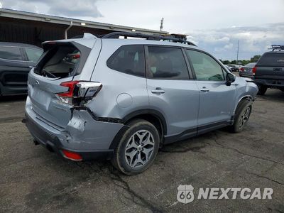Trzecie zdjęcie samochodu z tyłu: 2021 SUBARU FORESTER PREMIUM VIN:JF2SKAFC8MH459828 - miniatura