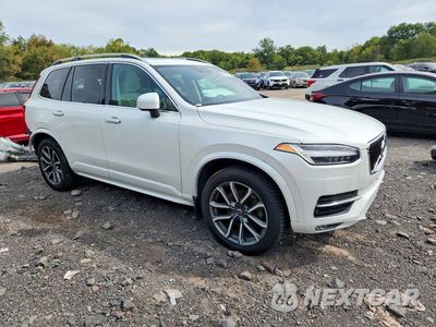Czwarte zdjęcie samochodu z boku: 2019 VOLVO XC90 T6 MOMENTUM VIN:YV4A22PK4K1478885 - miniatura