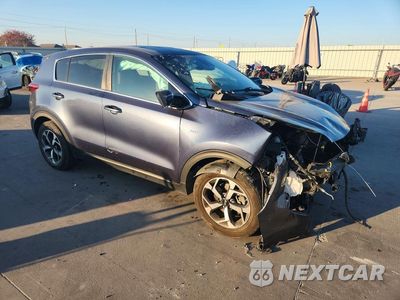 Czwarte zdjęcie samochodu z boku: 2021 KIA SPORTAGE LX VIN:KNDPMCAC4M7851082 - miniatura